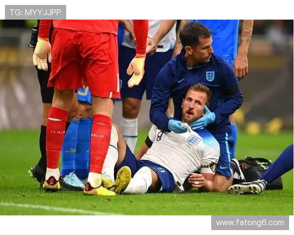 英格兰低级门将拳击球迷逃罚 英格兰低级门将拳击球迷逃罚